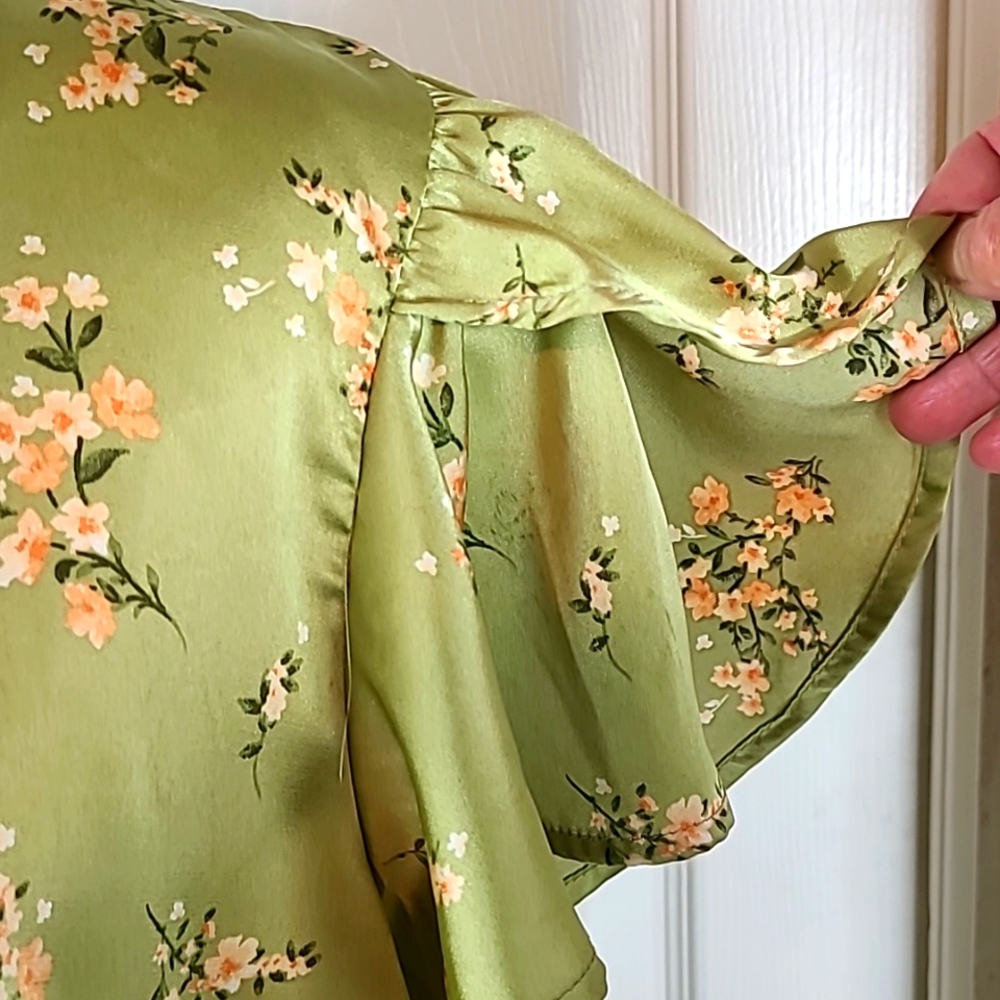 Perch Satin Floral Blouse - Picture 3 of 11